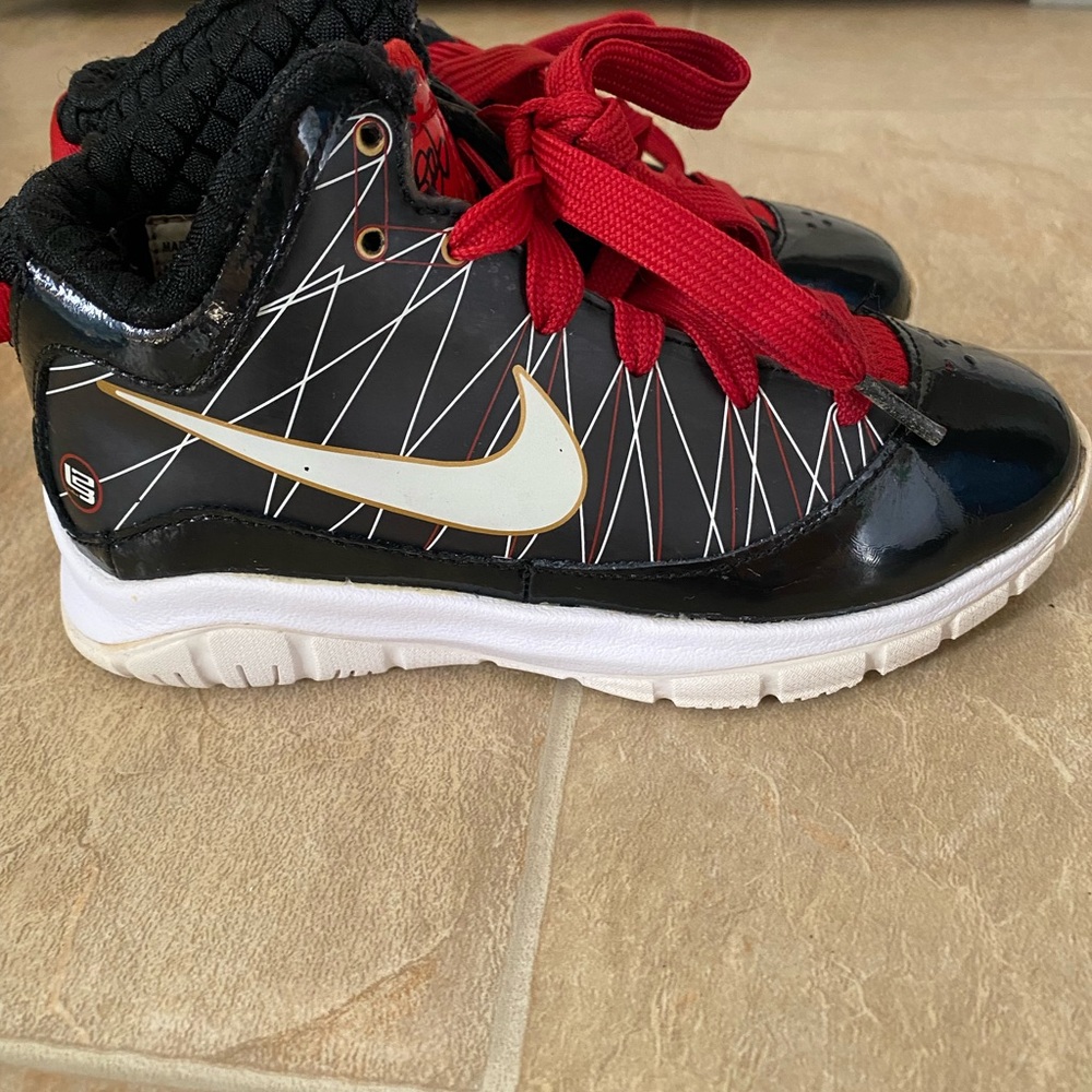 Lebron PE